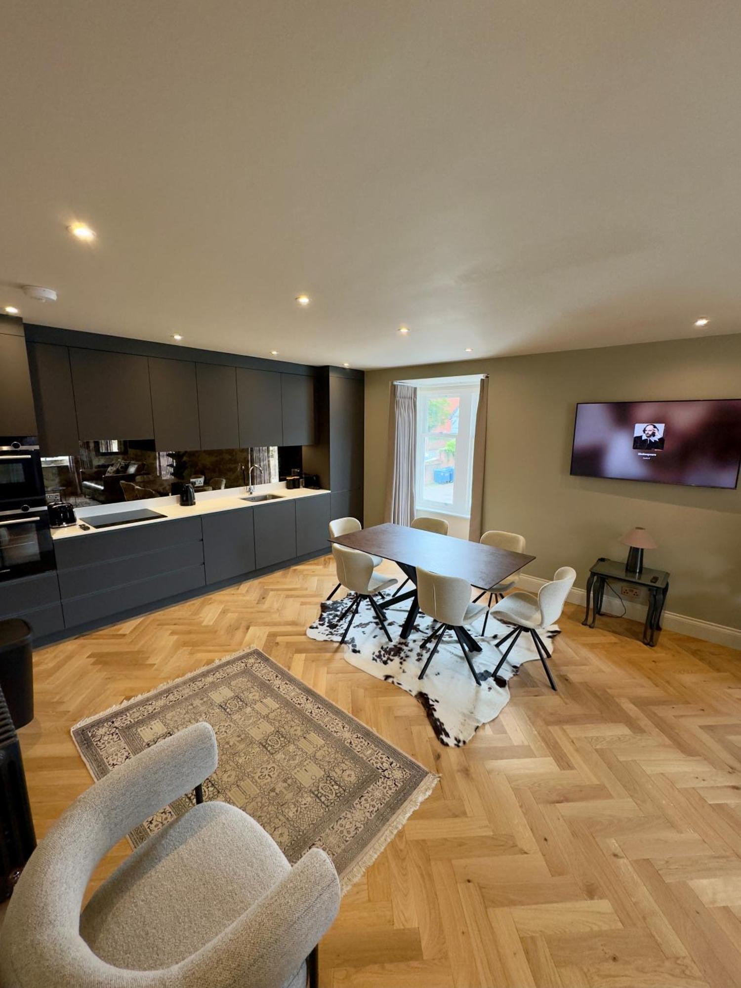 Romeo'S Arch High End Luxury In Centre Of Stratford With Parking Apartment ภายนอก รูปภาพ