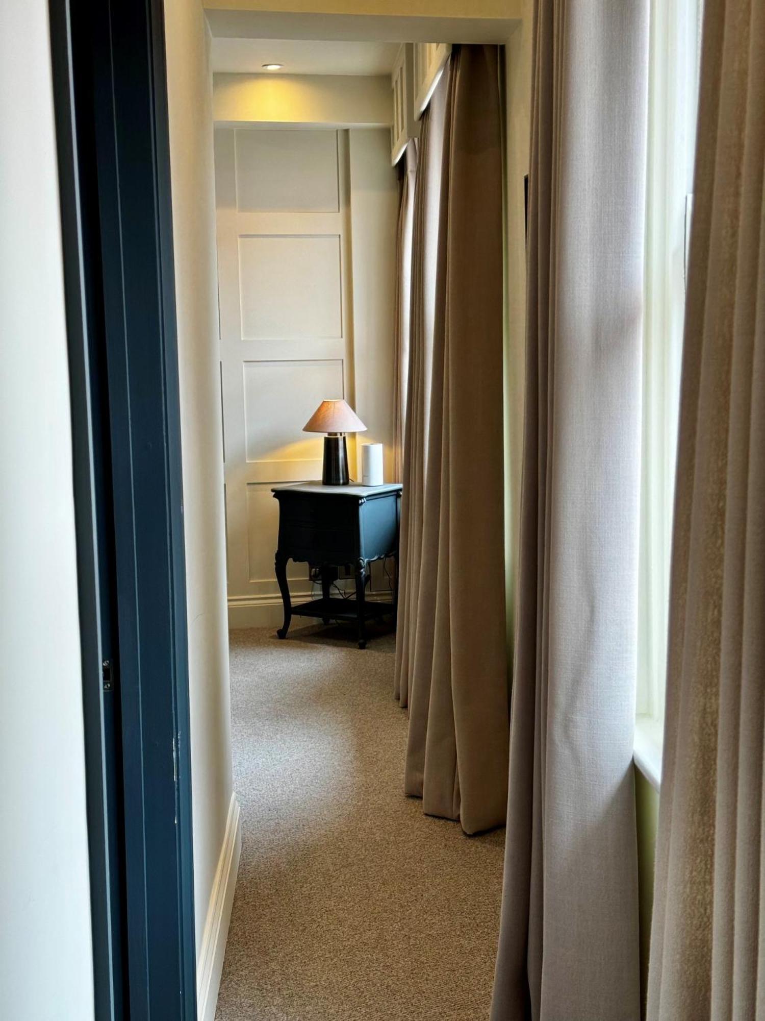 Romeo'S Arch High End Luxury In Centre Of Stratford With Parking Apartment ภายนอก รูปภาพ